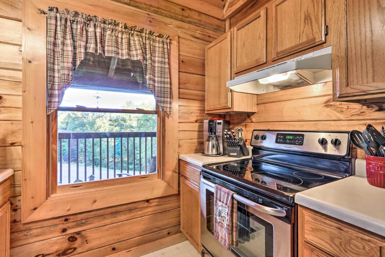 Lake Douglas Cabin With Community Boat Launch! Villa Sevierville Exterior foto
