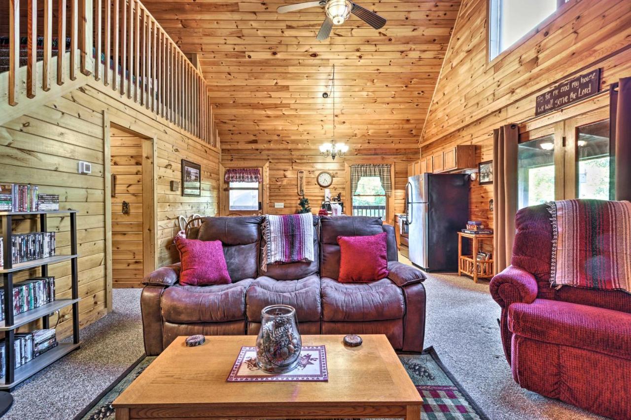 Lake Douglas Cabin With Community Boat Launch! Villa Sevierville Exterior foto